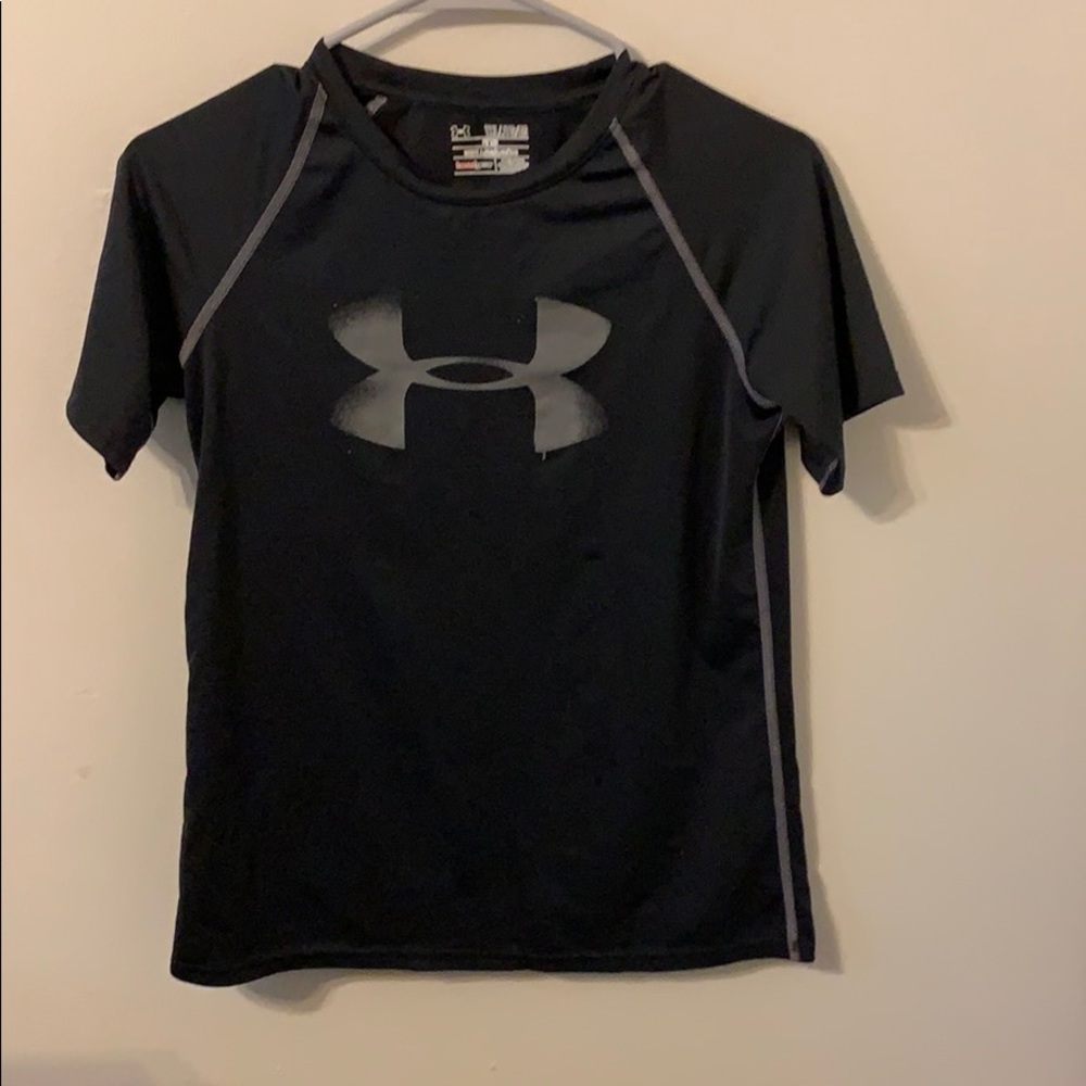 Under Armour Fitted black shirt